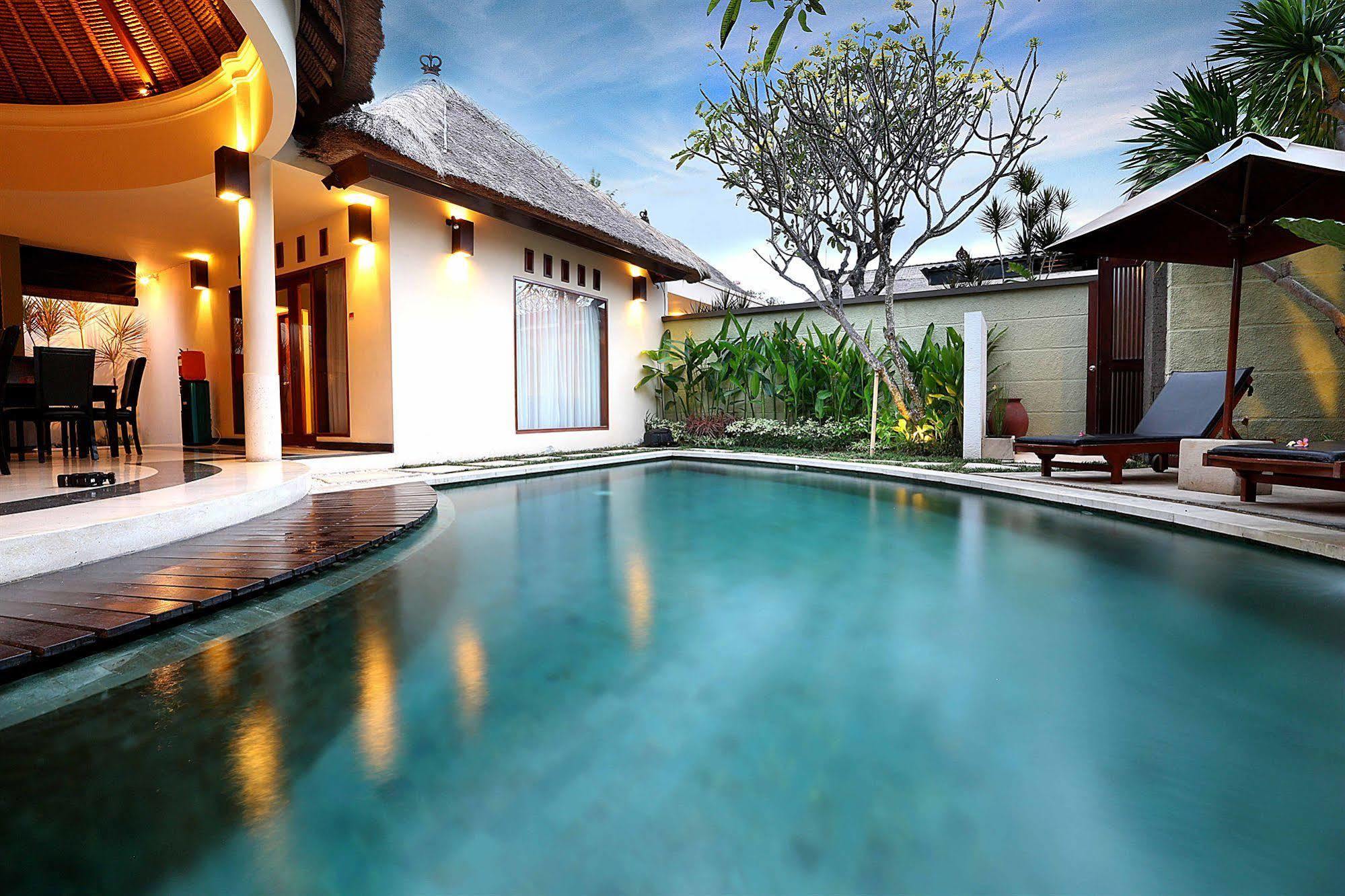 The Bali Bliss Villa Seminyak Buitenkant foto